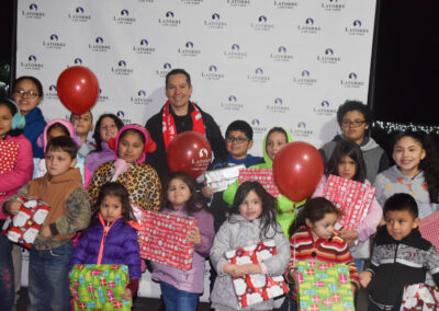 Fiesta Con Santa – over 7,000 toys given in this event